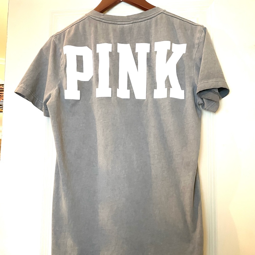 NWOT VS PINK Light Grey Short Sleeve Logo Tee XS